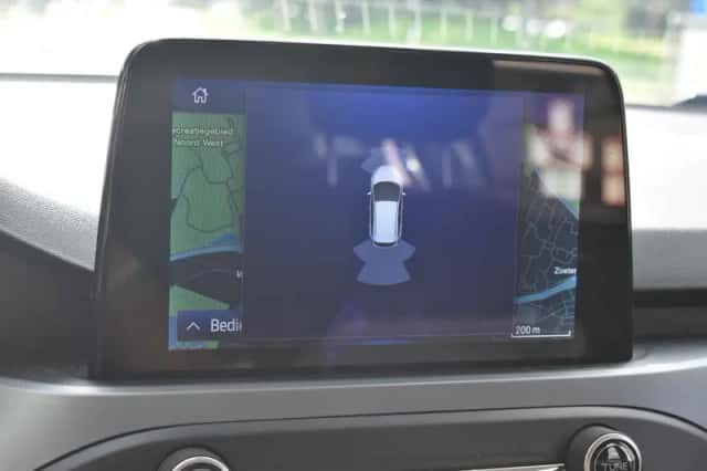 Ford Focus (2022) thumbnail 6