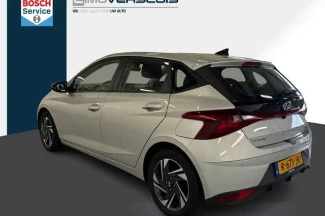 Hyundai i20 (2022) thumbnail 3