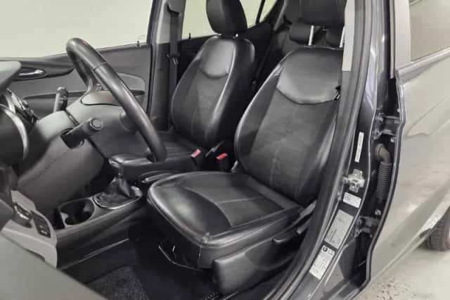 Opel Karl (2018) thumbnail 2