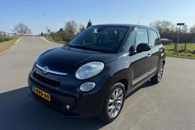 Fiat 500L (2013) thumbnail 3