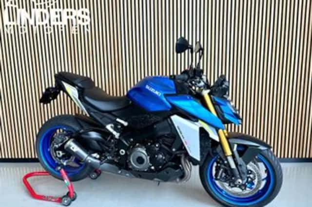 Suzuki GSX-S (2022) thumbnail 2