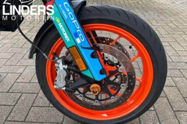 KTM 890 (2023) thumbnail 4
