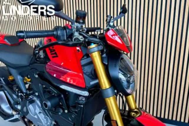 DUCATI MONSTER (2023) thumbnail 3