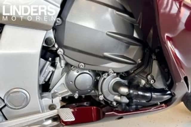YAMAHA FJR1300 (2007) thumbnail 6