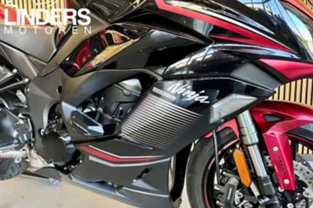 KAWASAKI NINJA (2023) thumbnail 4