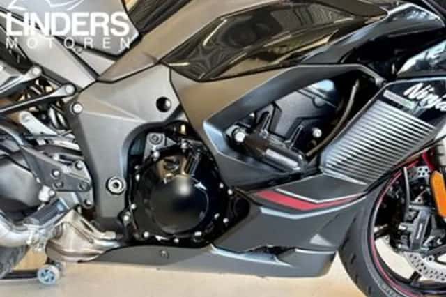 KAWASAKI NINJA (2023) thumbnail 5