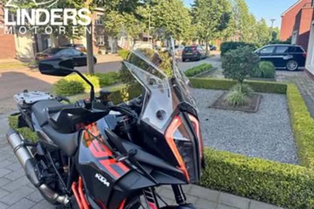 KTM 1290 (2018) thumbnail 2