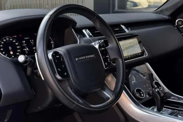 Land Rover Range Rover Sport (2021) thumbnail 5