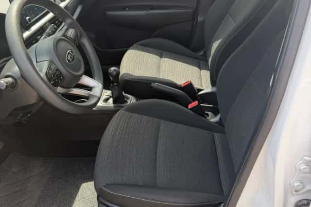 Kia Picanto (2020) thumbnail 5