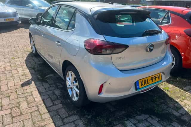 Opel Corsa (2023) thumbnail 3