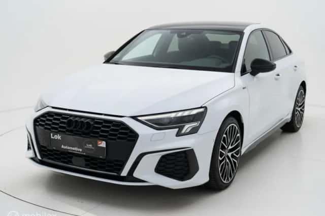 Audi A3 (2021) thumbnail 3