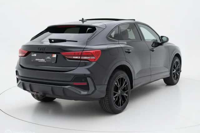 Audi Q3 Sportback (2021) thumbnail 2