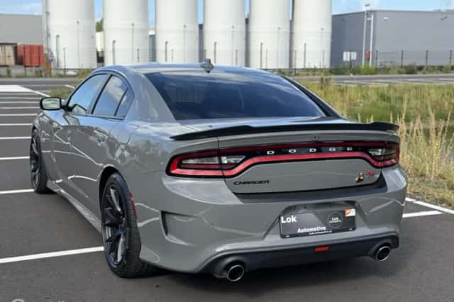 Dodge Charger (2017) thumbnail 5