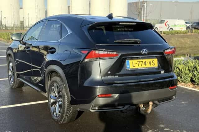 Lexus NX (2016) thumbnail 2