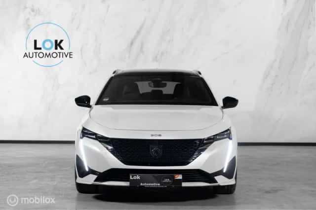 Peugeot 308 (2022) thumbnail 3