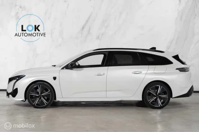 Peugeot 308 (2022) thumbnail 6