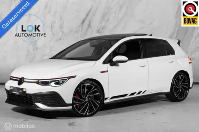 Volkswagen Golf (2021) thumbnail 1