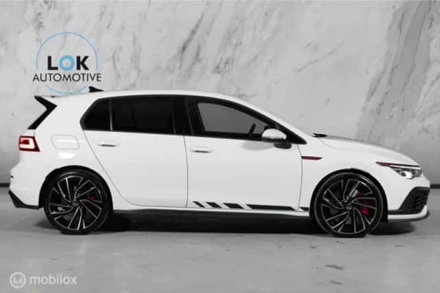 Volkswagen Golf (2021) thumbnail 5