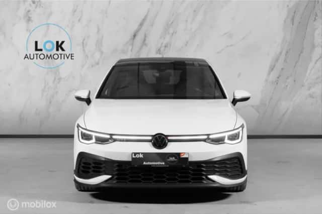 Volkswagen Golf (2021) thumbnail 6