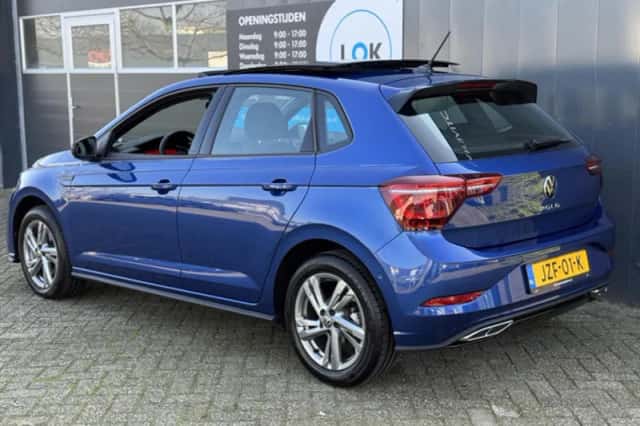 Volkswagen Polo (2023) thumbnail 2