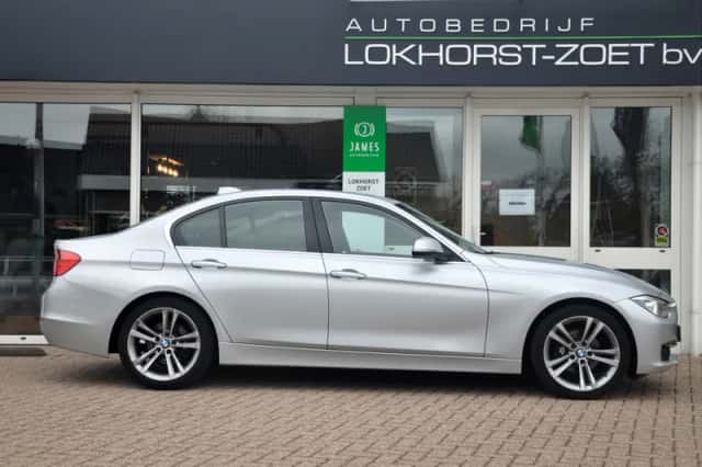 BMW 3-Serie (2013) thumbnail 6