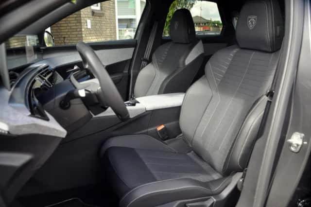 Peugeot 3008 (2025) thumbnail 4