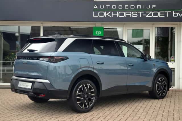 Peugeot 5008 (2025) thumbnail 2