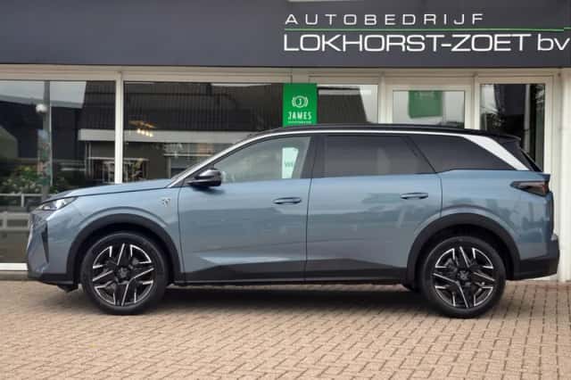 Peugeot 5008 (2025) thumbnail 6