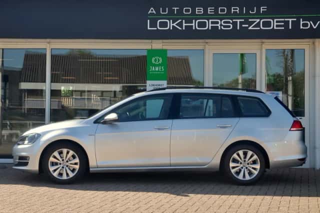 Volkswagen Golf (2017) thumbnail 6