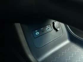 BYD ATTO_3 (2025) thumbnail 25