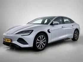 BYD Seal (2025) thumbnail 2