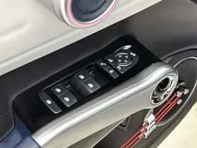 BYD ATTO_3 (2024) thumbnail 23