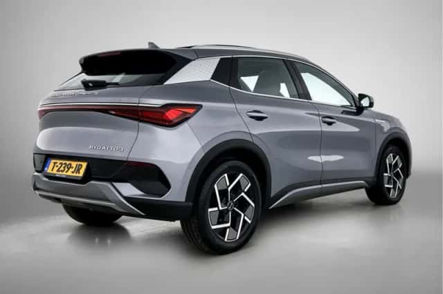BYD ATTO_3 (2023) thumbnail 2