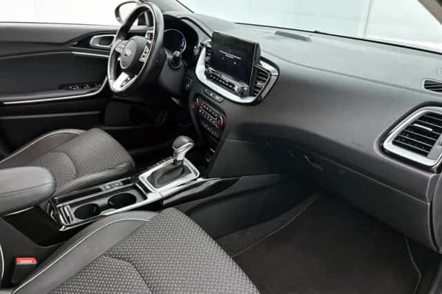 Kia XCeed (2020) thumbnail 6