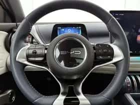 BYD ATTO_3 (2023) thumbnail 18