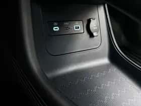 BYD ATTO_3 (2023) thumbnail 24