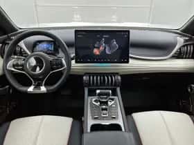 BYD ATTO_3 (2023) thumbnail 5