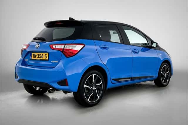 Toyota Yaris (2018) thumbnail 2