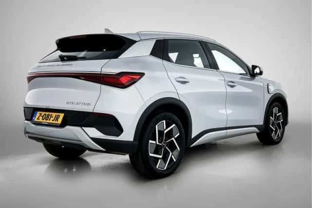 BYD ATTO_3 (2024) thumbnail 2