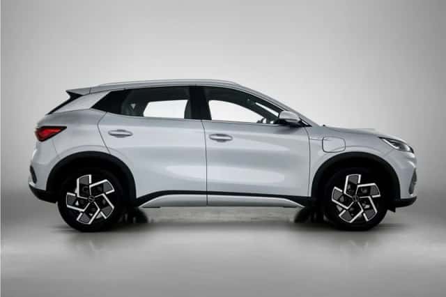 BYD ATTO_3 (2024) thumbnail 11