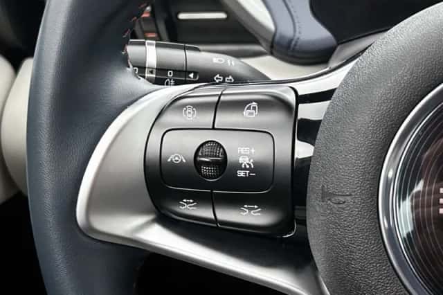 BYD ATTO_3 (2024) thumbnail 14
