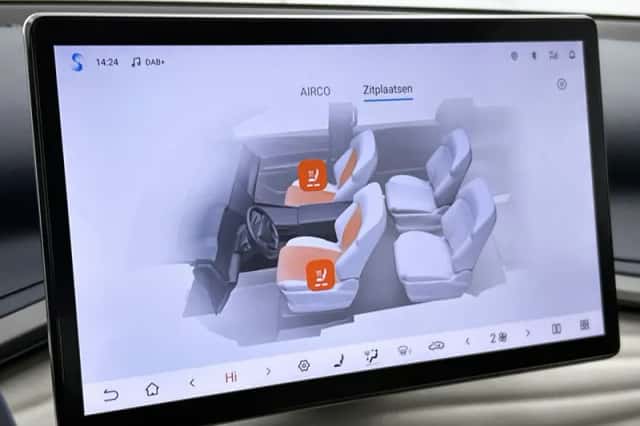 BYD ATTO_3 (2024) thumbnail 18
