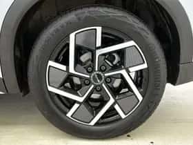 BYD ATTO_3 (2024) thumbnail 23
