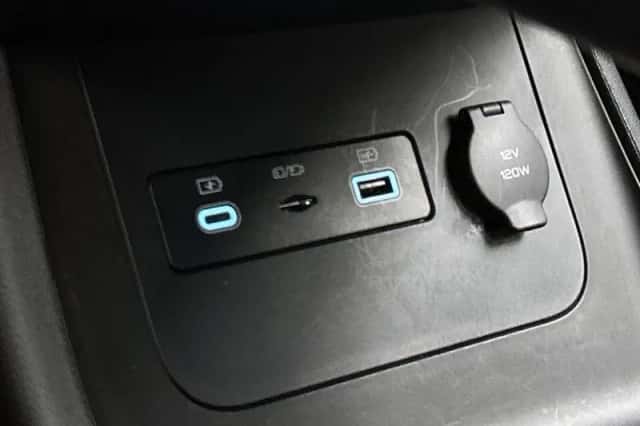 BYD ATTO_3 (2024) thumbnail 24