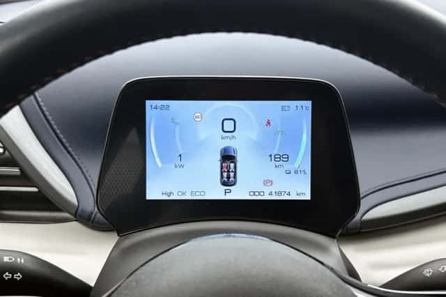 BYD ATTO_3 (2024) thumbnail 5