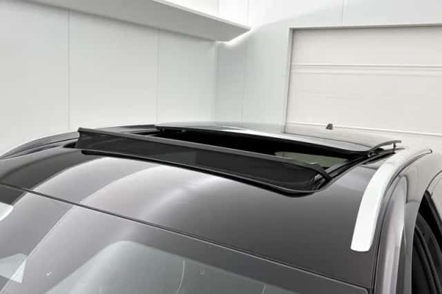 BYD ATTO_3 (2025) thumbnail 12