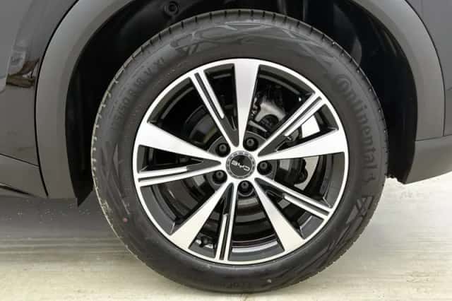 BYD ATTO_3 (2025) thumbnail 25