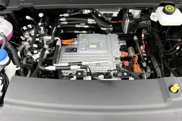 BYD ATTO_3 (2025) thumbnail 36