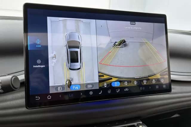 BYD ATTO_3 (2025) thumbnail 9