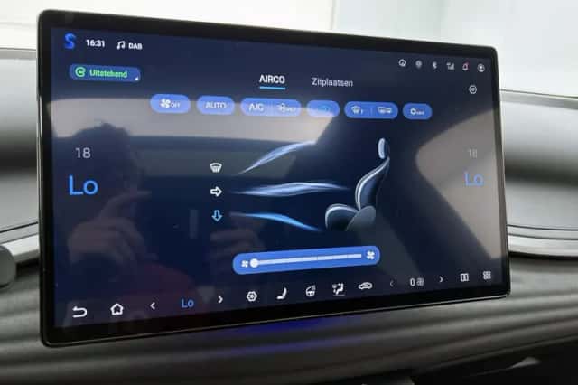 BYD ATTO_3 (2025) thumbnail 10